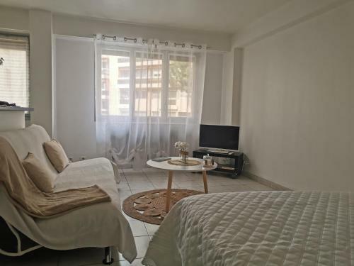 Apartamento Studio de 35m� Entre Antibes Et Juan Les Pins