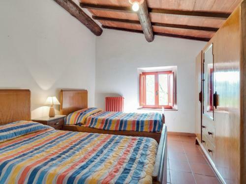 Magnificent Holiday Home In Poppi With Swimming Pool