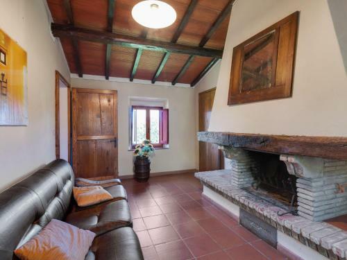 Magnificent Holiday Home In Poppi With Swimming Pool