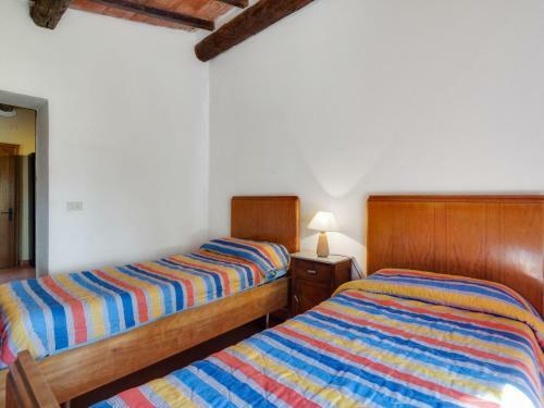 Magnificent Holiday Home In Poppi With Swimming Pool