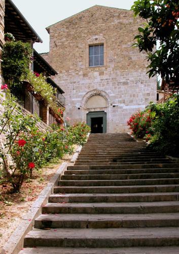 Casa Nel Centro Storico Di Bevagna