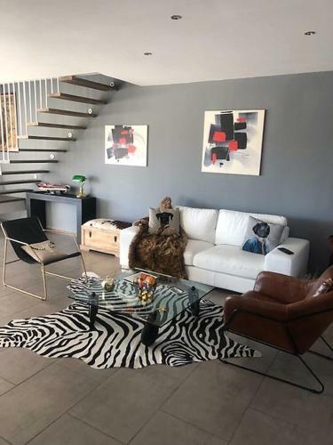 Villa 3 Impasse Louis Bass�de
