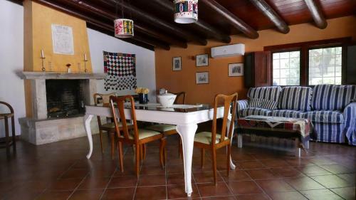 Bed & Breakfast Aspromonte Yellow House