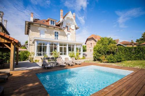 Hostal Private Villa Le Kervan