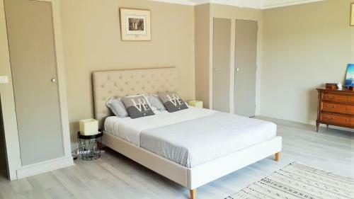 Maison Moderne Piscine Wifi - Aiguillon Goetchea