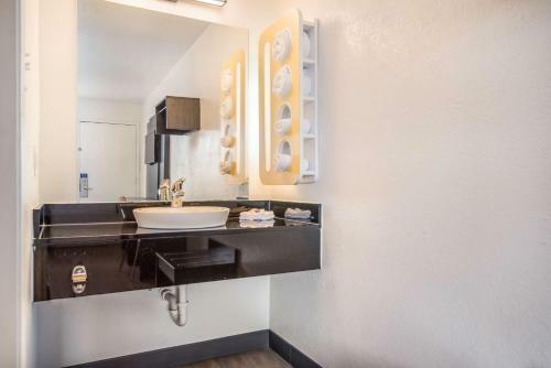 Motel 6 College Station - Bryan