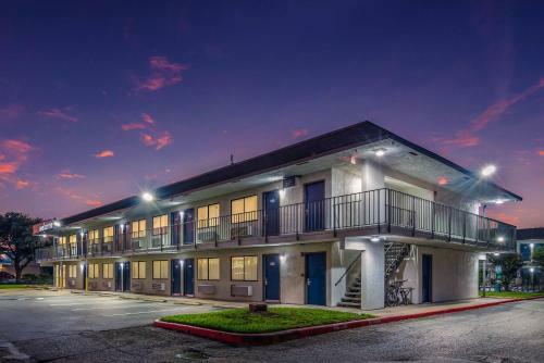 Motel 6 College Station - Bryan