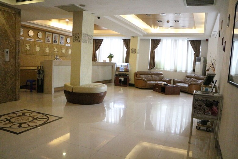 Queen Boutique Hotel