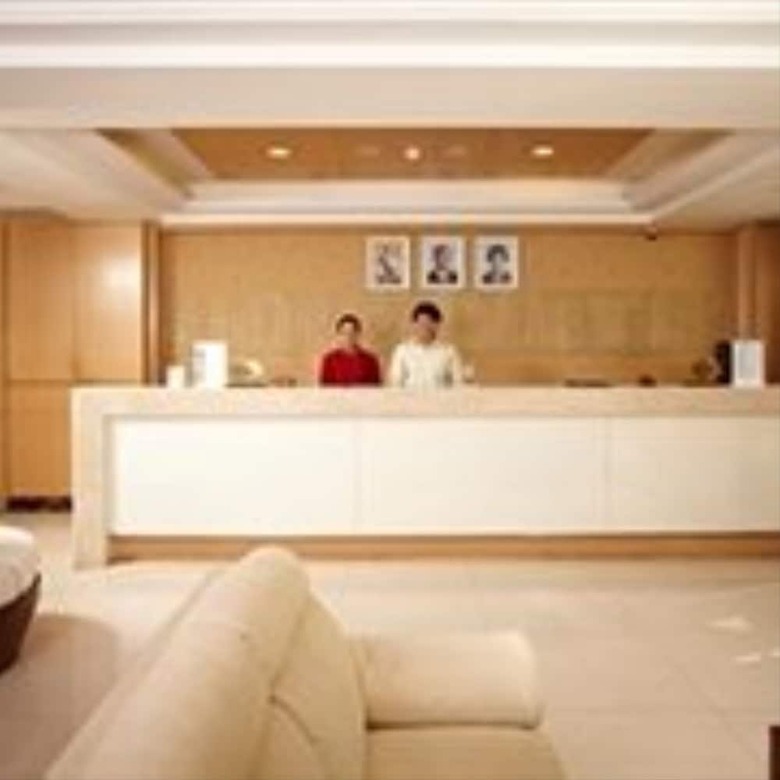 Queen Boutique Hotel