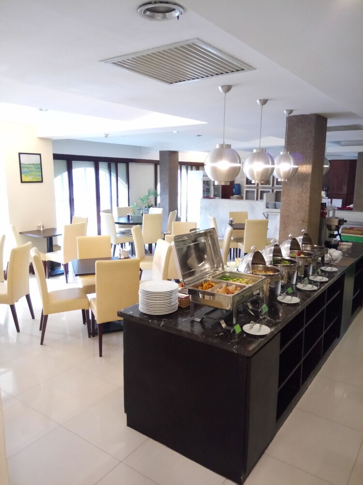 Queen Boutique Hotel