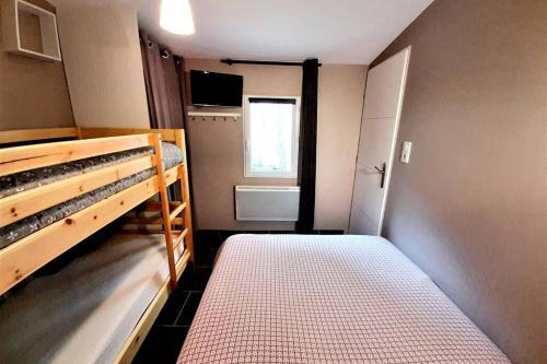 6 Personnes, 2 Studios Ind�pendants Avec Terrasse.