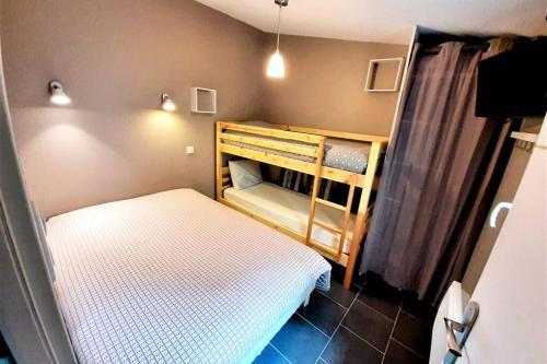 6 Personnes, 2 Studios Ind�pendants Avec Terrasse.