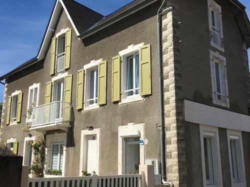 Hostal La Chtite Maison B�arnaise