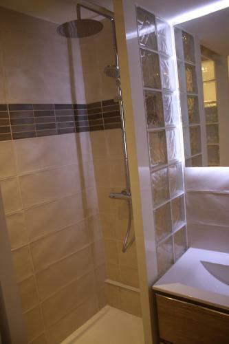 Apartamento Aux Pieds Des Ar�nes