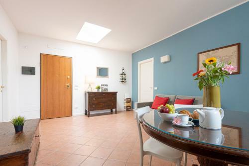 Rego Apartments