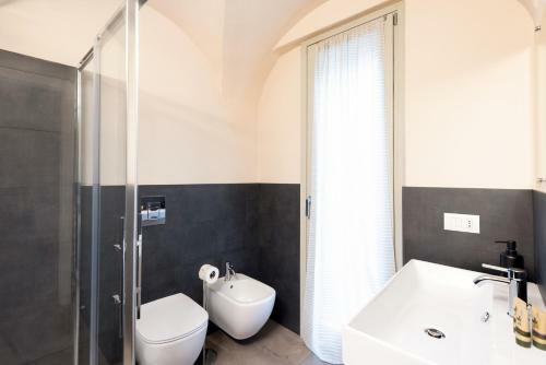 Rego Apartments