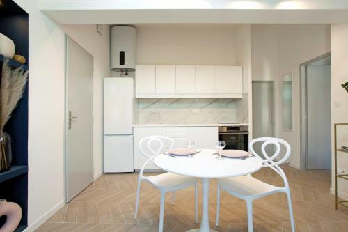 La Nuit Arl�sienne - Exclusive Apartments