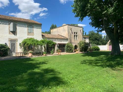 Mas Des B�casses Patio Jacuzzi
