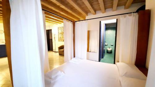 Piazza Mercato Apartment