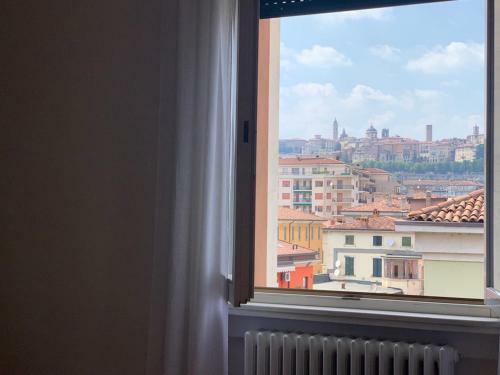 Camozzi Central Apartment