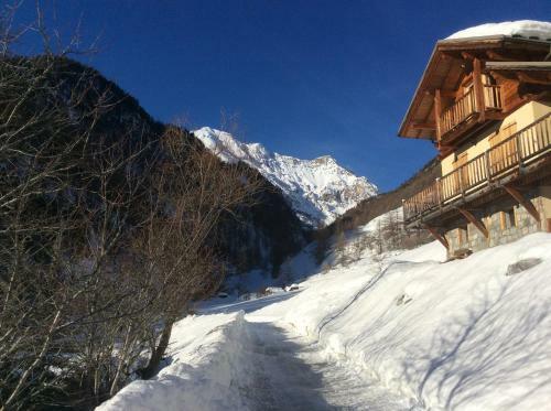 Bed & Breakfast Chambre D'h�te Les Carlines