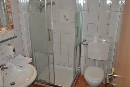 Hostal Fr�hst�ckspension Matheidl
