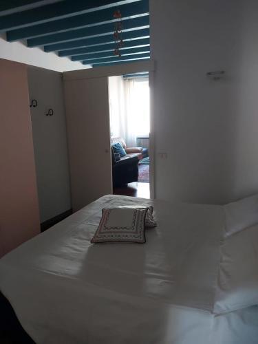 Apartamento Gatto Bianco Bergamo 9