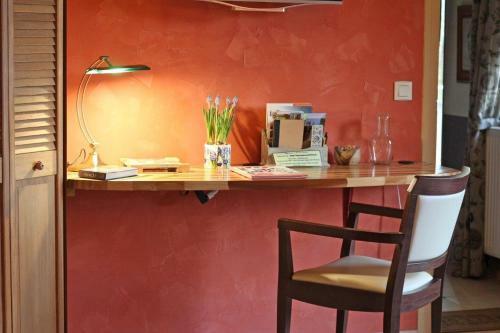 B&B Le Bourg D'aunou, Petit D�jeuner Compris