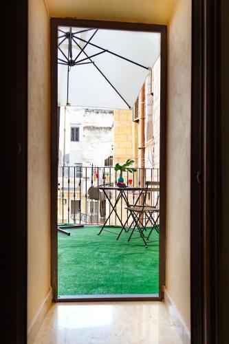 Apartamento Terrazzini In Corte (house Nel Centro Di Bari )