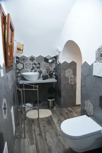 Hostal Mea House And Room 2019