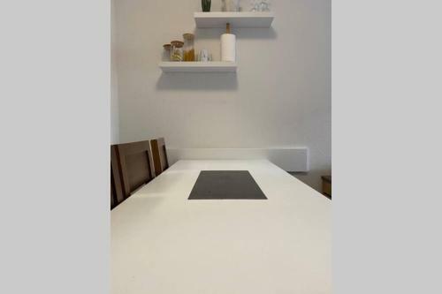 Apartamento La Part Du Lac, Wifi, Terasse, Piscine, V�los