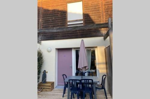 Apartamento La Part Du Lac, Wifi, Terasse, Piscine, V�los