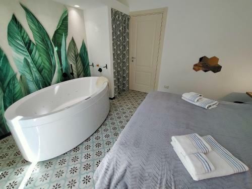 Sonnino Suite Jacuzzi Apartment
