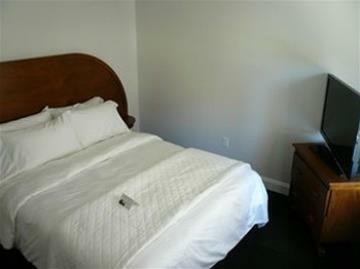 Hotel At The Lafayette