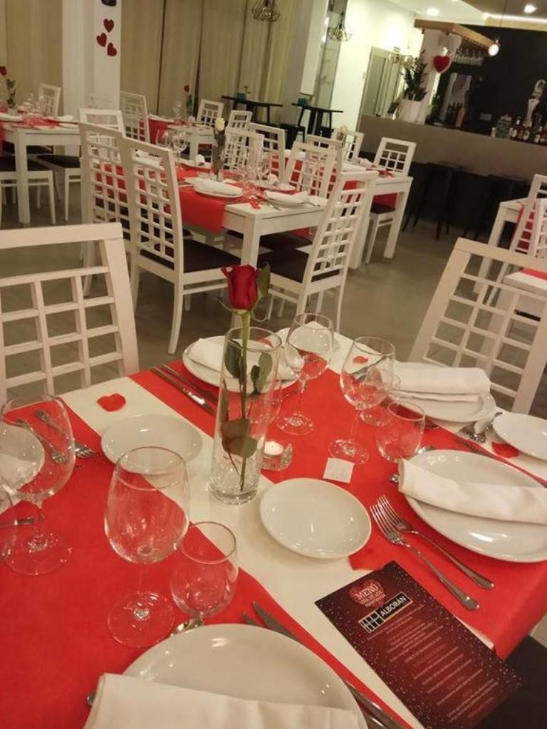 Hotel Albor�n