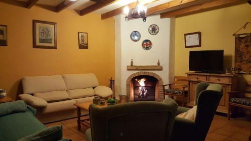 Casa Fuente De La Argamasa