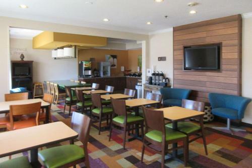 Hotel Fairfield Inn Marion