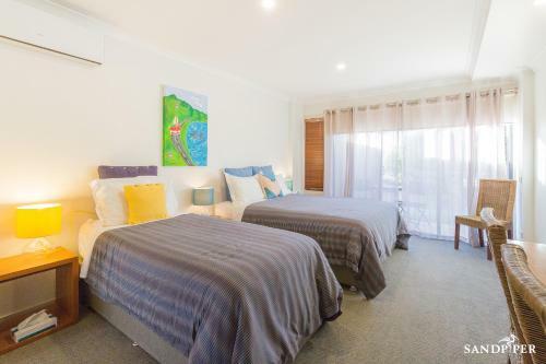 Sandpiper Motel