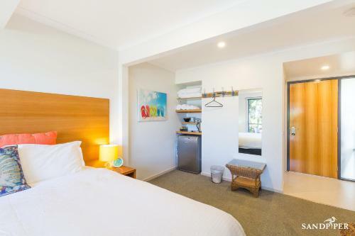 Sandpiper Motel