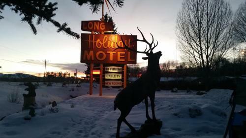 Long Holiday Motel