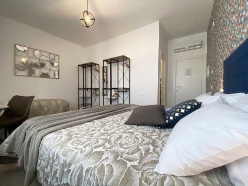 Hostal Bari Rooms Carulli Suite