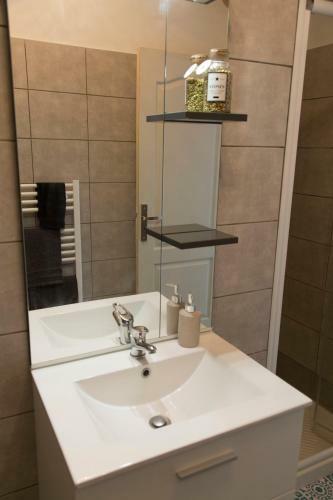Apartamento Appartement Douillet Au Bord De L'yonne