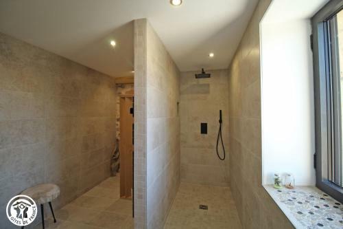 Hostal Chambres De Kernad