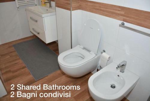 Hostal Italien Chic, Camera Con Bagni Condivisi