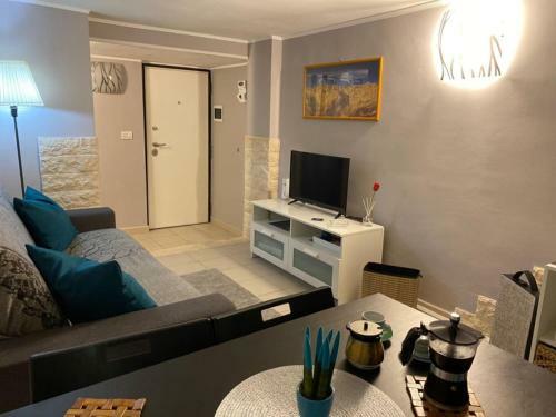 Iris Apartment