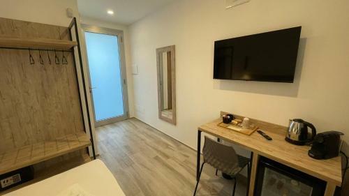 Bari Airport B&B
