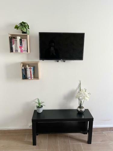 Apartamento #702 Studio Cosy � Proximit� De Paris 20�me