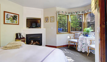 Posada The Babbling Brook Inn