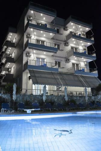 Perivolos Apartments