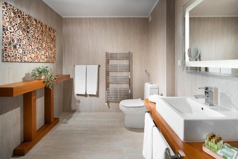 Landmark Creek Hotel & Spa